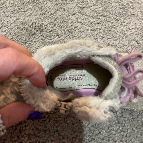 Stride rite little girls size 7 tanishsilver w/purple zipper winter boots VGUC - Picture 4 of 5